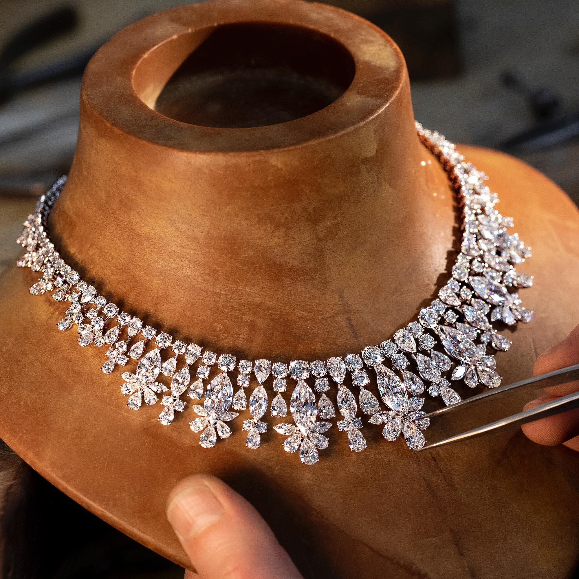 White diamonds jewelry outlet